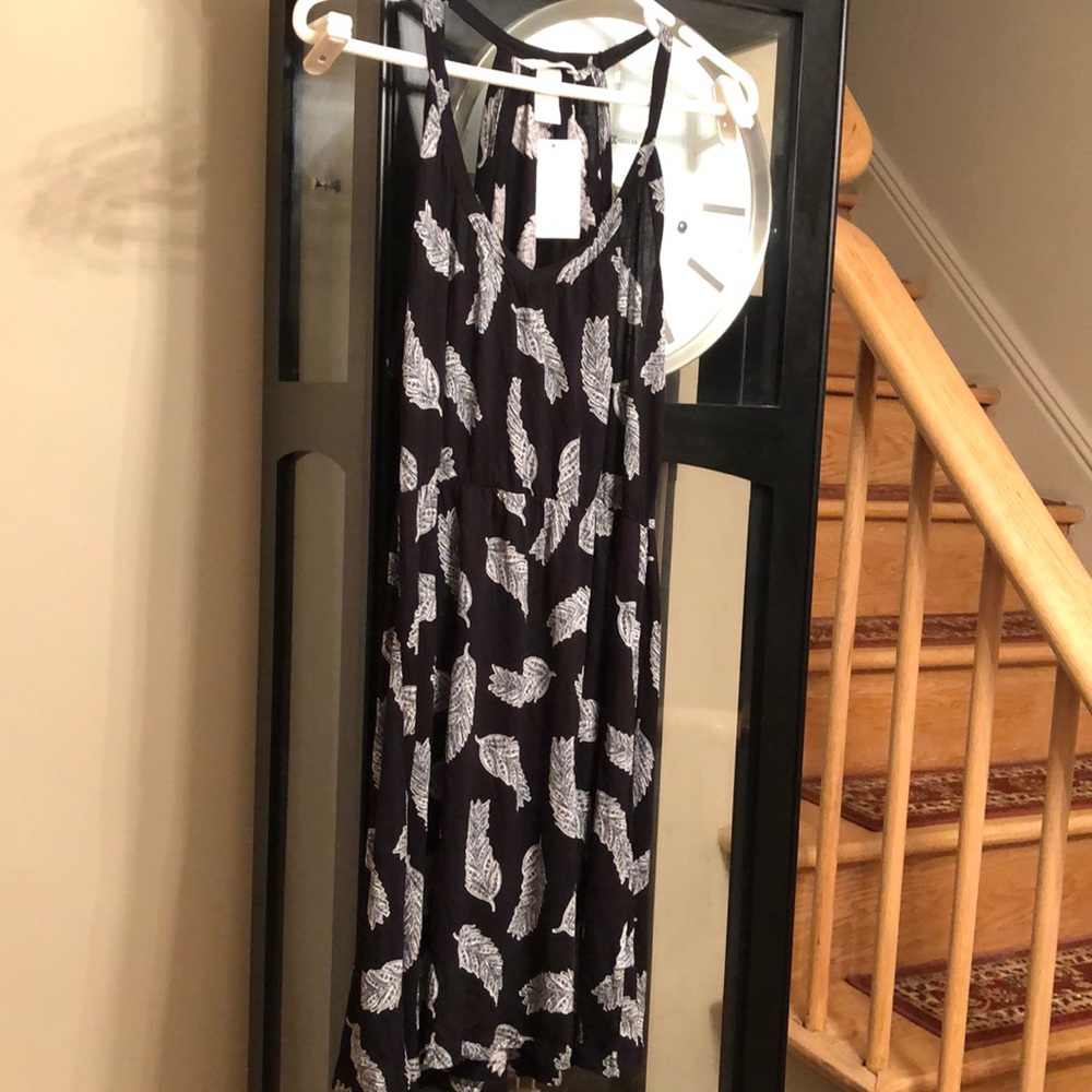 H&M black and white feather pattern tank dress S